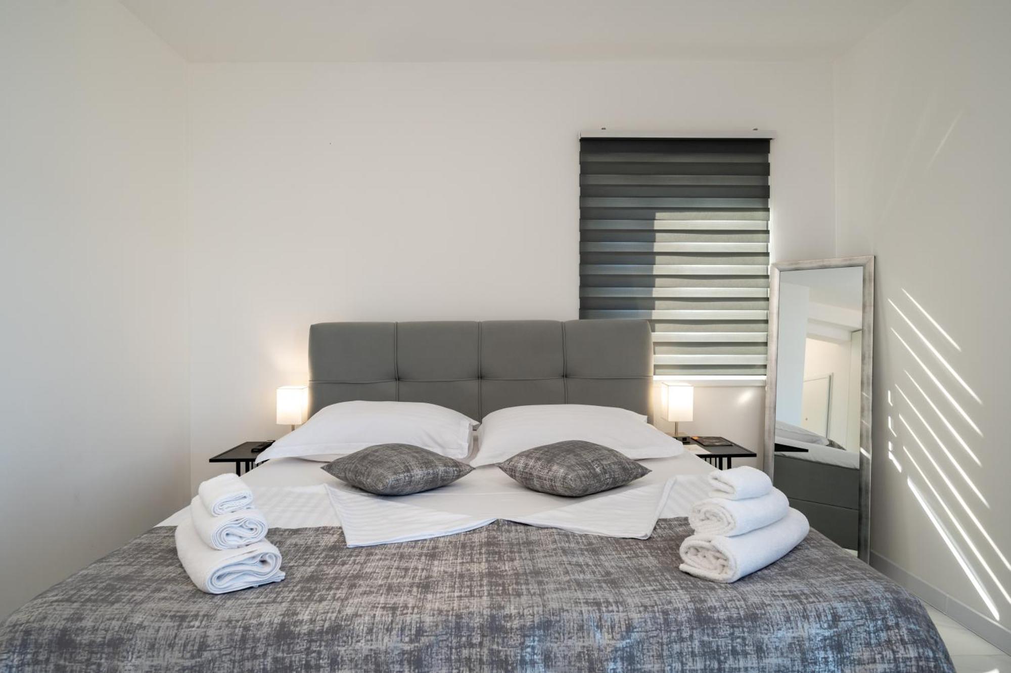 טרוגיר Apartments Filipo מראה חיצוני תמונה